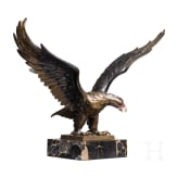 Gro&szlig;er Tischadler auf Steinsockel, 20. Jhdt.