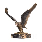 Gro&szlig;er Tischadler auf Steinsockel, 20. Jhdt.