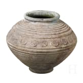 An early Islamic ceramic pot, 10th century