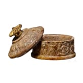 A rare and charming Roman marble pyxis, 1st century B.C. - 1st century A.D.