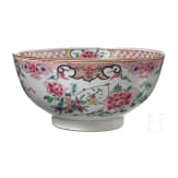 A Chinese famille rose bowl, 20th century