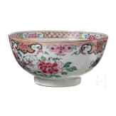 A Chinese famille rose bowl, 20th century