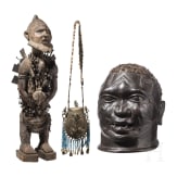 A Congolese Nkisi power figure ("nail fetish" of the Bakongo), a Mozambican mask (Makonde) and a bronze bag (Benin)