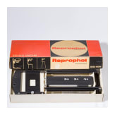 A Zeiss Ikon microscope or telescope camera and a Zeiss Reprophot universal reproducer