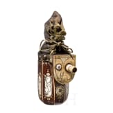 Fein verbeinte Pulverflasche f&uuml;r Teschinken, Schlesien, um 1650