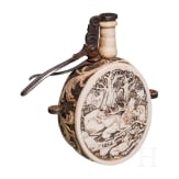 Beschnitzte Z&uuml;ndkrautflasche aus Elfenbein, deutsch/&Ouml;sterreich, datiert 1856