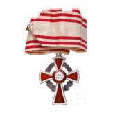 Ehrenzeichen vom Roten Kreuz 1. Klasse mit Kriegsdekoration