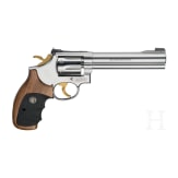 Smith & Wesson Mod. 617-1, im Koffer