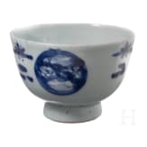 Blau-wei&szlig;es Koppchen und kleiner Teller, China, Kangxi-Periode, um 1700