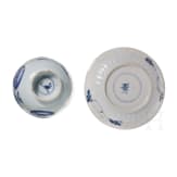 Blau-wei&szlig;es Koppchen und kleiner Teller, China, Kangxi-Periode, um 1700