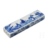 Blau-wei&szlig;es Papiergewicht, China, 20. Jhdt.