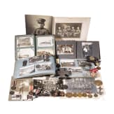 Konvolut Fotos, Orden und Abzeichen