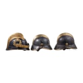 Drei Feuerwehrhelme, 1. Drittel 20. Jhdt.