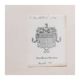 Gedenkbuch mit Chiffre "A" unter Gro&szlig;herzogskrone, Foto von Gro&szlig;f&uuml;rst Sergey Alexandrovich und Elisaveta Feodorovna sowie zwei B&uuml;cher, Russland, 1901 - 1914