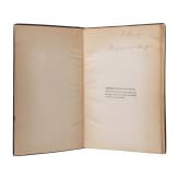 Gedenkbuch mit Chiffre "A" unter Gro&szlig;herzogskrone, Foto von Gro&szlig;f&uuml;rst Sergey Alexandrovich und Elisaveta Feodorovna sowie zwei B&uuml;cher, Russland, 1901 - 1914