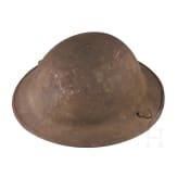 Stahlhelm M 17 "Brodie" mit einer Halterung f&uuml;r das Kettenvisier