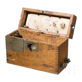 Feldfernsprecher und Kasten der Feldsprechbatterie 16