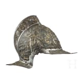 Getriebene und vergoldete Parade-Sturmhaube im Stil der Renaissance, Mailand, um 1860