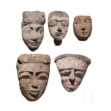 F&uuml;nf alt&auml;gyptische Mumienmasken aus Holz, Sp&auml;tzeit oder ptolem&auml;isch, Mitte 1. Jtsd. v. Chr. - 1. Jhdt. v. Chr.