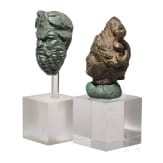 Bronzekopf eines Silen als Applike und Bronzekopf einer Venusstatuette, r&ouml;misch, 2. - 3. Jhdt. n. Chr.