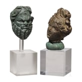 Bronzekopf eines Silen als Applike und Bronzekopf einer Venusstatuette, r&ouml;misch, 2. - 3. Jhdt. n. Chr.