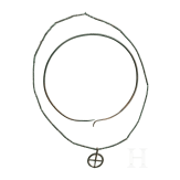 Halsring und Kette aus Spiralrollen mit Radanh&auml;nger, Urnenfelderzeit, 12. - 11. Jhdt. v. Chr.