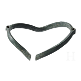 Hallstattzeitlicher Schaukelring aus Bronze mit seitlichen &Ouml;sen, 7. - Mitte 6. Jhdt. v. Chr.