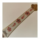 Seltener famille-rose-L&ouml;ffel mit Guangxu-Marke und aus der Zeit, China, 19./20. Jhdt.