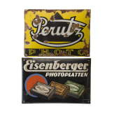 Zwei Emailleschilder "Perutz Photo" und "Eisenberger Photoplatten", deutsch, 1920er Jahre