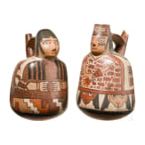 Zwei halbfig&uuml;rliche Gef&auml;&szlig;e, Peru, Nasca-Kultur (Nazca), 3. - 8. Jhdt.