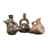 Drei Gef&auml;&szlig;e, Peru, Chimu-Kultur (zwei), 11. - 15. Jhdt.