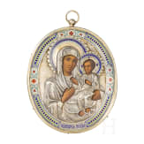 Ikone mit der Gottesmutter Iwerskaja mit Email-Oklad, Russland, Ende 19. Jhdt. (Ikone), Moskau, Dmitri A. Gorbunow, 1890 (Oklad)