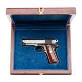 Colt ACP Series 80 "Officer's Commencement Issue", in Schatulle