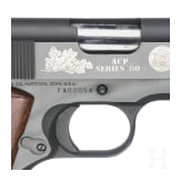 Colt ACP Series 80 "Officer's Commencement Issue", in Schatulle