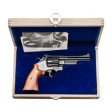 Smith & Wesson Commemorative Mod. 544, Texas, in Holzkassette