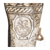 Knochen-Pulverflasche im Stil der Renaissance, Italien, Mitte 19. Jhdt.