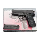 Sig Sauer, Mod. P 228, im Karton
