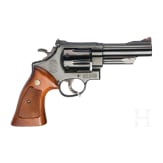 Smith & Wesson Mod. 29-2, "The .44 Magnum", im Kasten