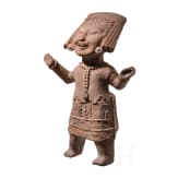 A Pre-Columbian "Sonriente" clay figure, Mexico, Veracruz, Remojadas, 600 to 900 A.D.