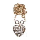 A Russian 14ct gold chain with heart-shaped pendant set with 33 diamonds (circa 6ct), circa 1880