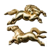 A pair of Japanese golden horse menuki, Yana Gawa School, late Edo-period