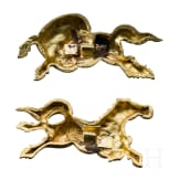 A pair of Japanese golden horse menuki, Yana Gawa School, late Edo-period