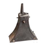 A large German musketeer powder flask, circa 1600
