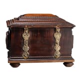 A German flame-banded walnut casket, 2nd half of the 17th century