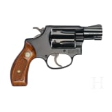 A Smith & Wesson Mod. 37 Airweight,in box