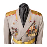 Uniformrock eines Generals, komplett mit Auszeichnungen, Sowjetunion ab 1960