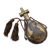 Gro&szlig;e Horn-Pulverflasche, &Ouml;sterreich, um 1830