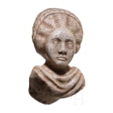 B&uuml;ste einer Frau, provinzialr&ouml;mische Kleinskulptur aus Marmor, Ende 2. Jhdt. n. Chr.