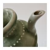 Bedeutendes und seltenes kleines Seladon-K&auml;nnchen, China, Ming-Dynastie, wohl Yongle-Periode, 14./15. Jhdt.