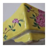 Seltenes Famille-Rose-Becken mit Narzissen, China, wohl Guangxu-Periode, 19./20. Jhdt.